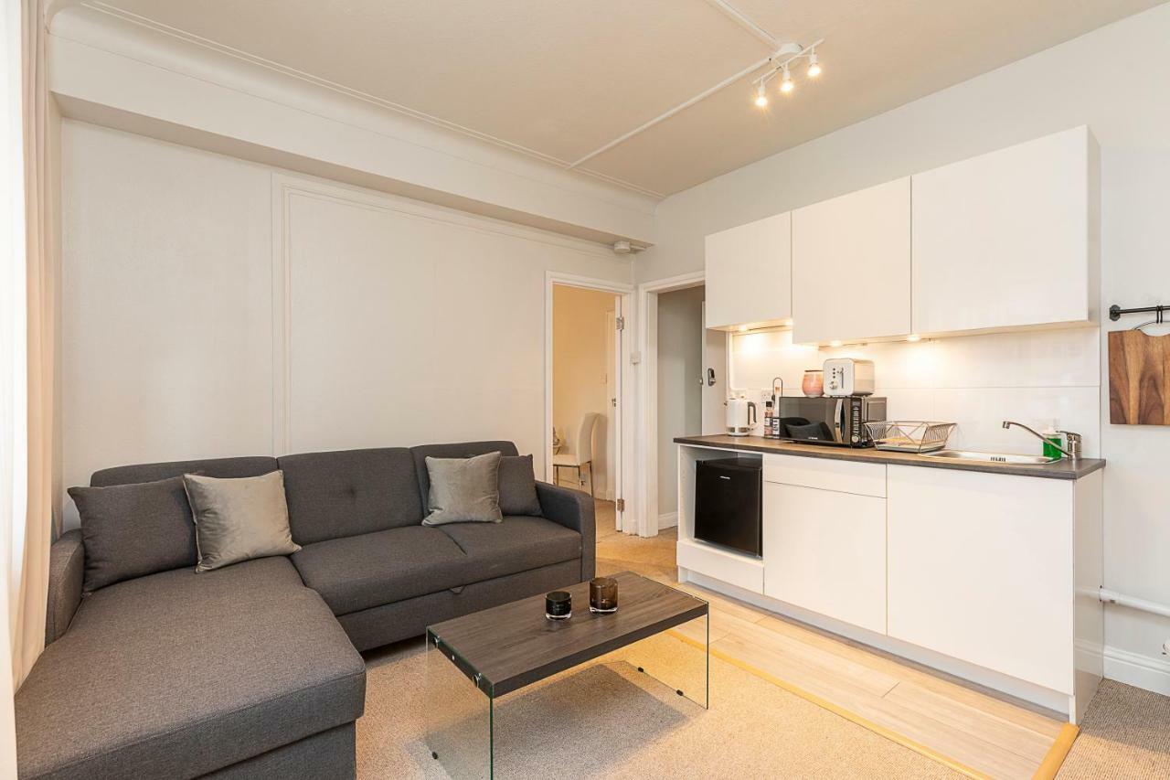 Grand Swiss Cottage Apartment Londres Exterior foto