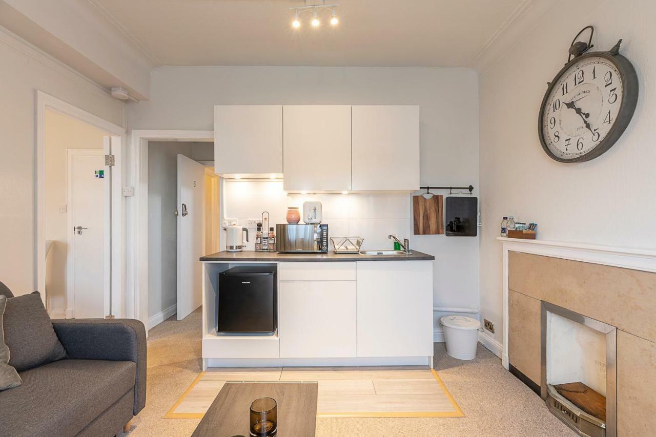 Grand Swiss Cottage Apartment Londres Exterior foto